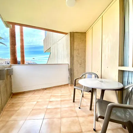 Apartmán Amplio Apartamento Con 2 Dormitorios Y Vistas A Mar En