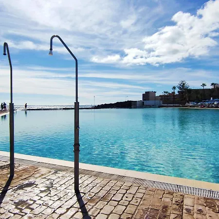 Amplio Apartamento Con 2 Dormitorios Y Vistas A Mar En Apartmán Costa Del Silencio