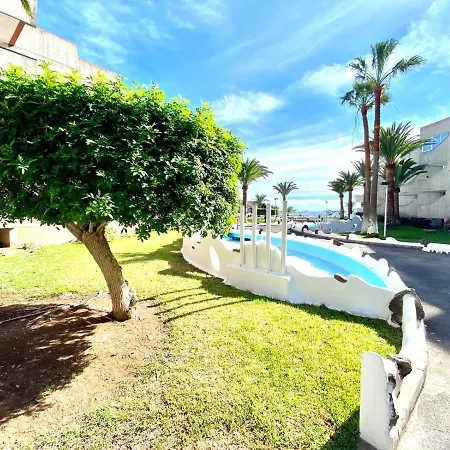 Amplio Apartamento Con 2 Dormitorios Y Vistas A Mar En *