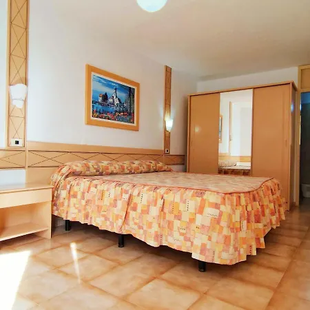 Amplio Apartamento Con 2 Dormitorios Y Vistas A Mar En * Costa Del Silencio